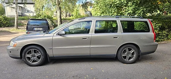Volvo V70 2005 photo 2