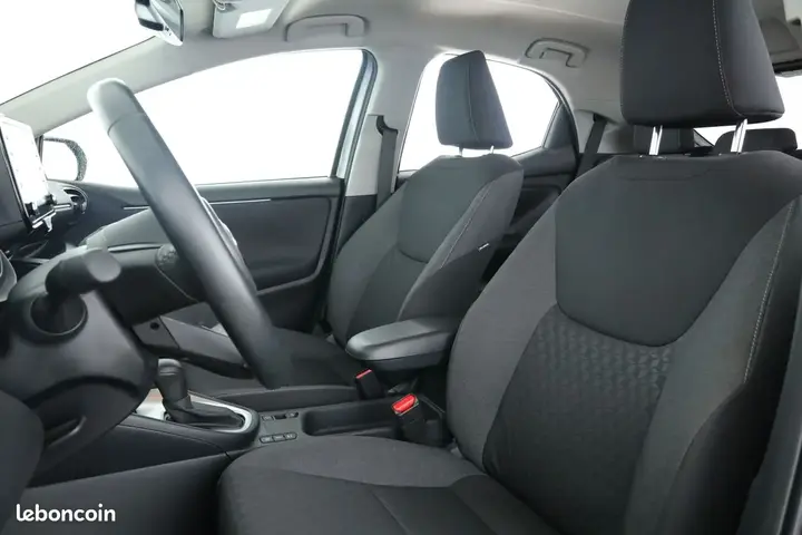 Toyota Yaris 2024 photo 5