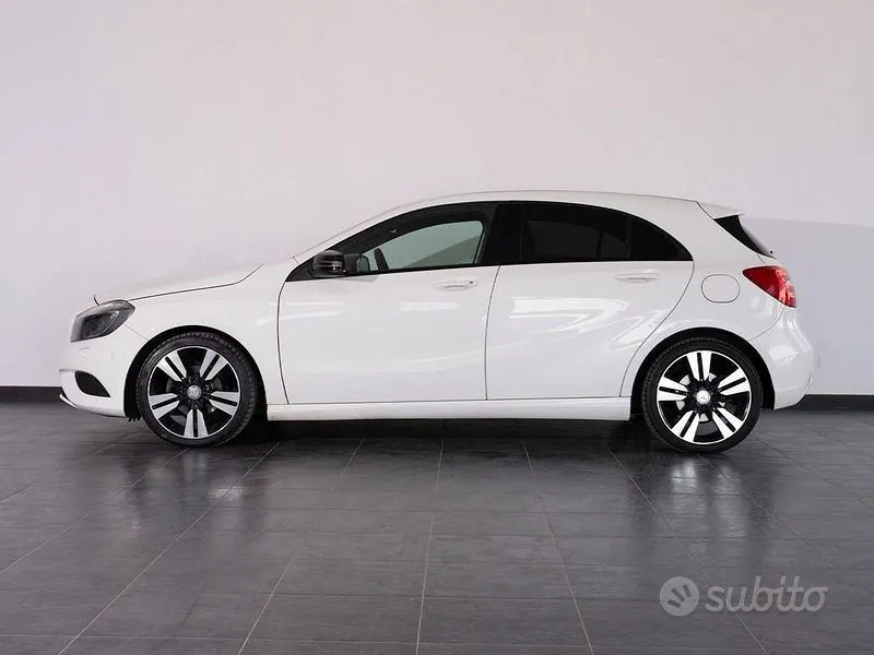 Mercedes-Benz A-Class 2013 photo 2