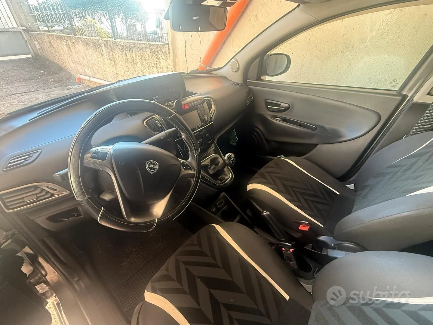 Lancia Ypsilon 2017 photo 4