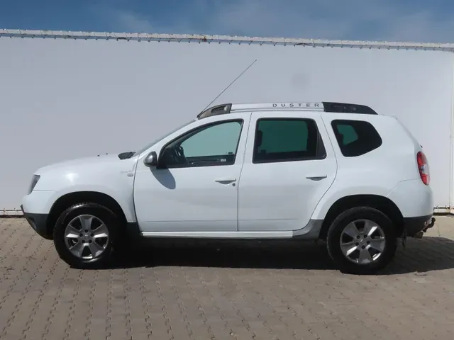 Dacia Duster 2014 photo 2