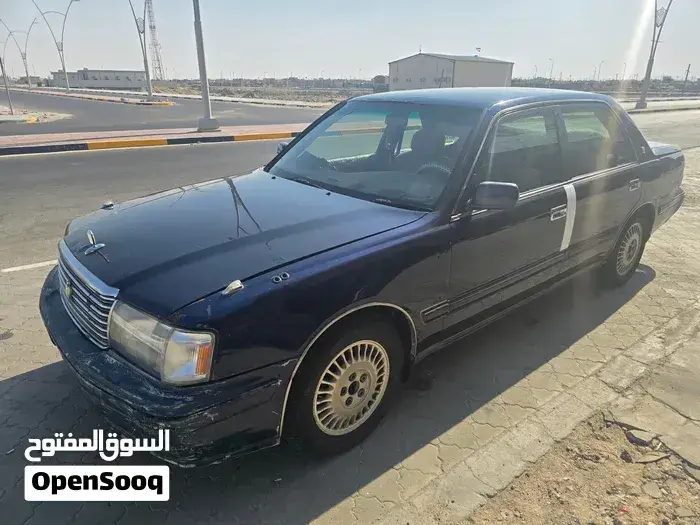Toyota Crown 1998 photo 5