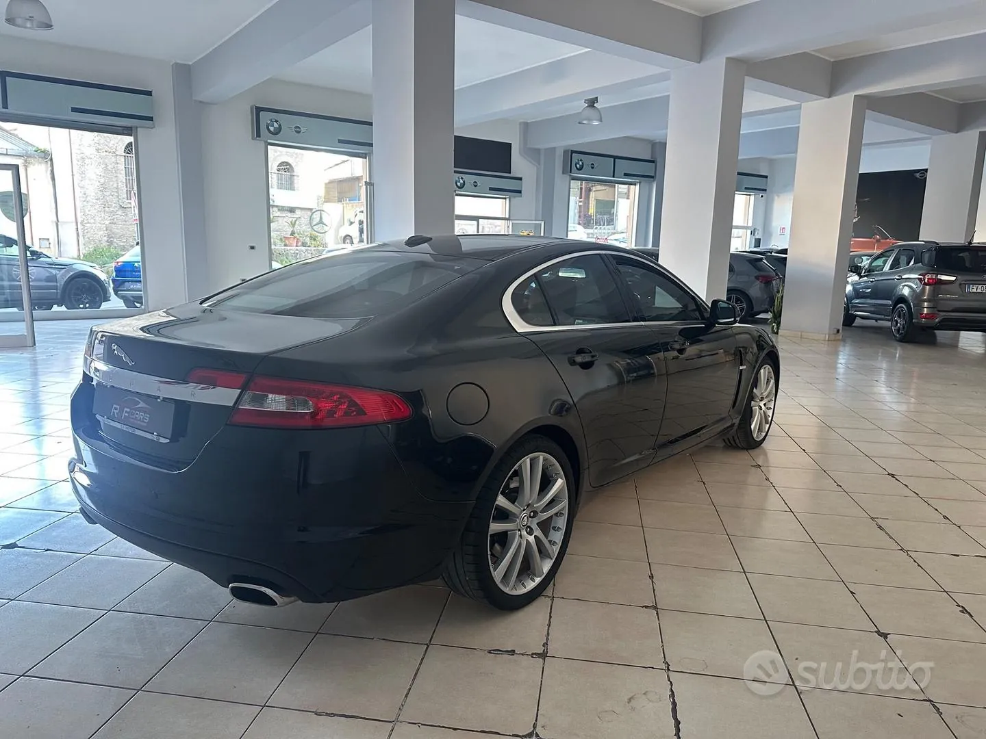 Jaguar Xf 2014 photo 4
