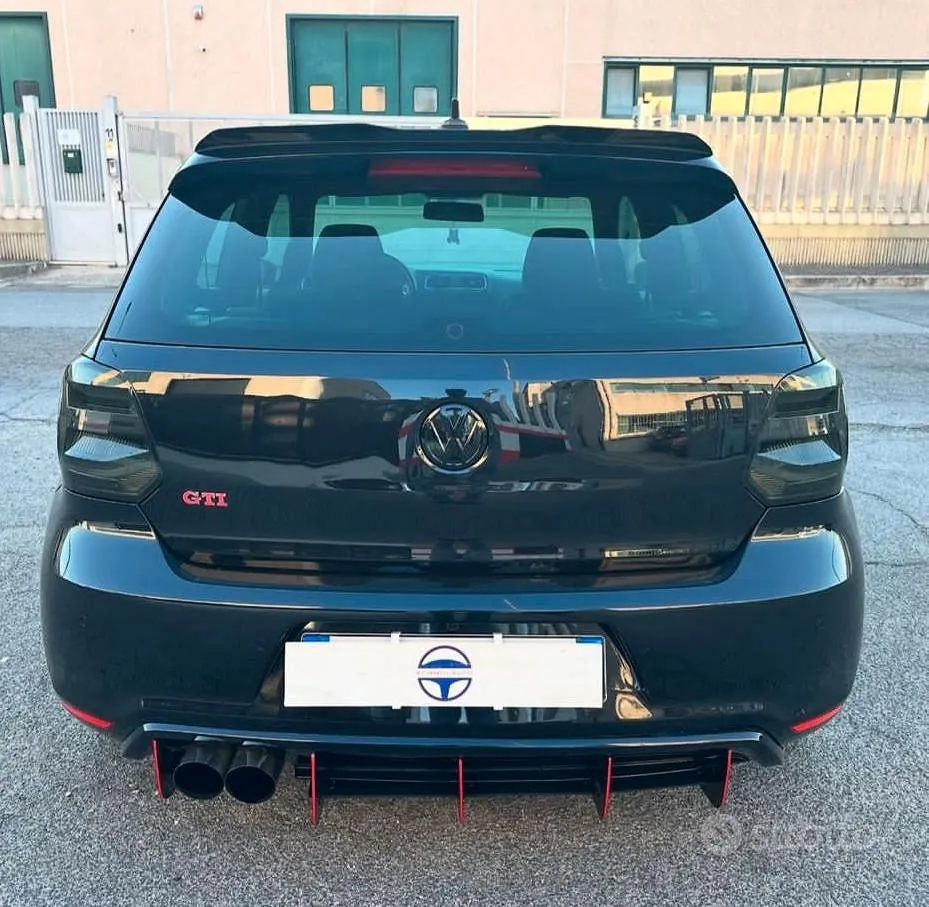 Volkswagen Polo 2011 photo 2