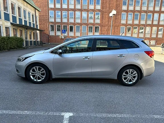 Kia Ceed 2013 photo 4