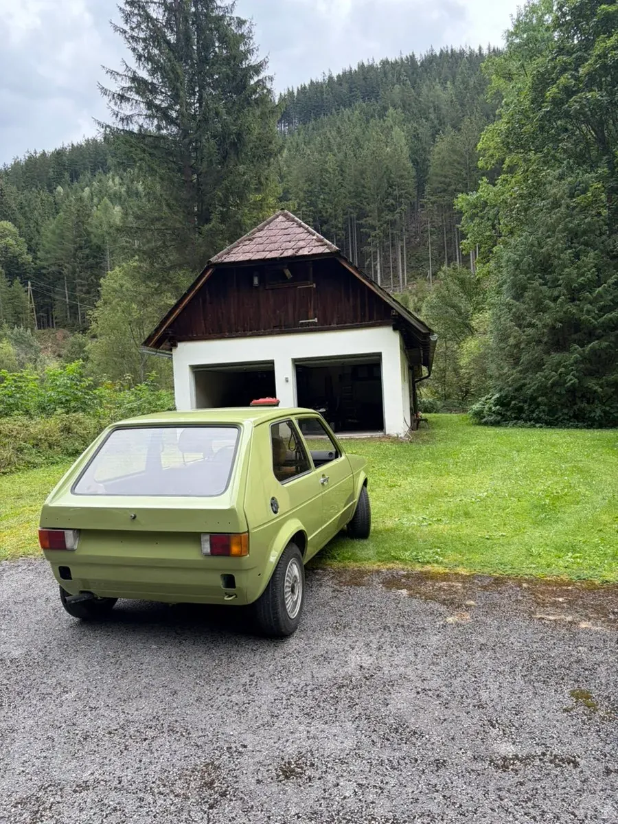 Volkswagen Golf 1980 photo 2