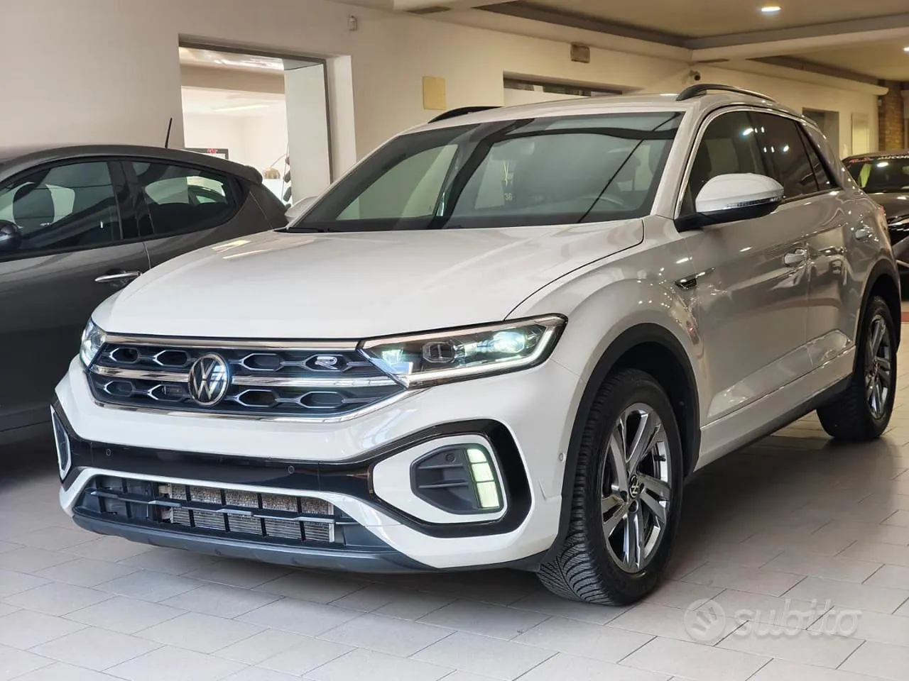 Volkswagen T-Roc 2024 photo 2