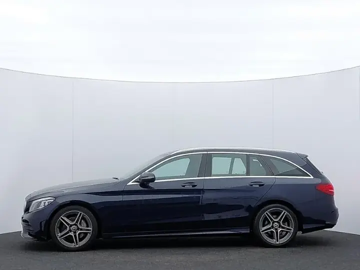 Mercedes-Benz C-Class 2019 photo 4