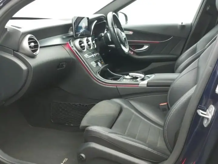 Mercedes-Benz C-Class 2019 photo 5
