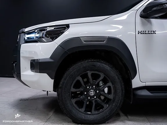 Toyota Hilux 2025 photo 3