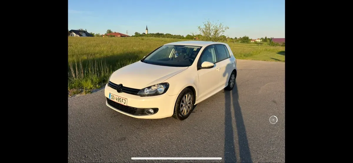 Volkswagen Golf 2010 photo 3