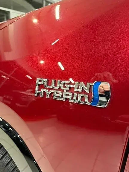 Suzuki Across 2023 photo 4