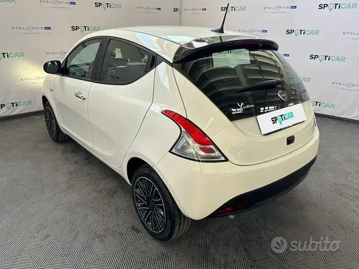 Lancia Ypsilon 2023 photo 3