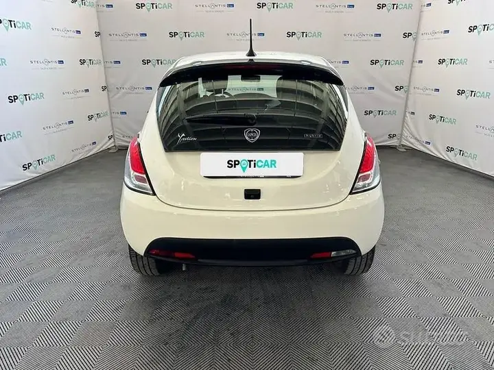 Lancia Ypsilon 2023 photo 4