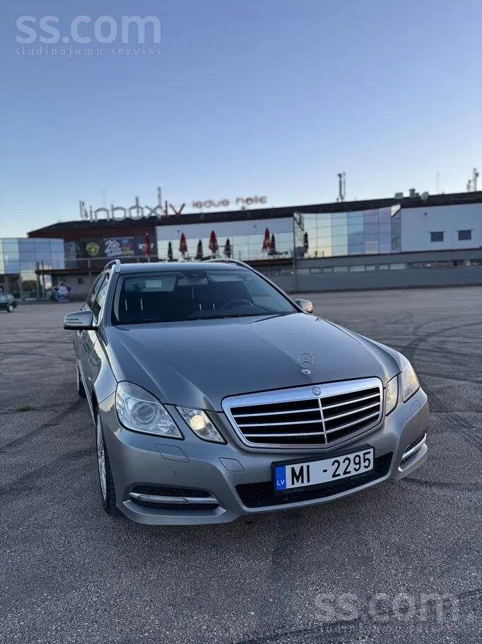 Mercedes-Benz E250