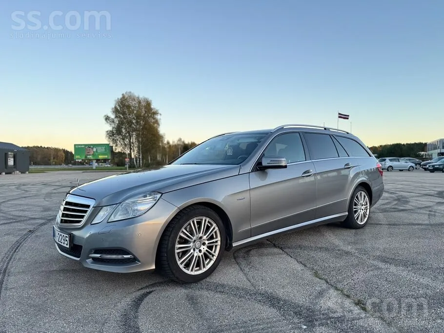 Mercedes-Benz E250 2010 photo 3