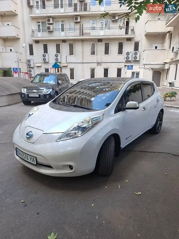 Nissan Leaf 2013 photo 3