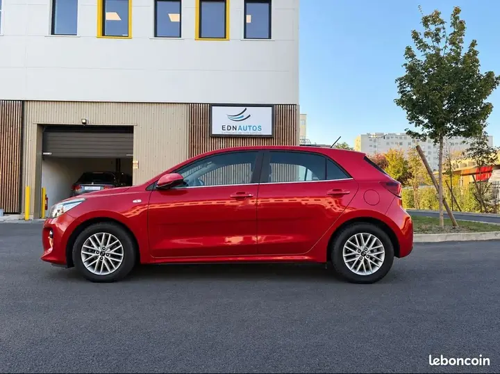 Kia Rio 2018 photo 2