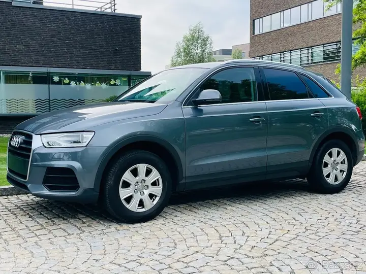 Audi Q3 2015 photo 2