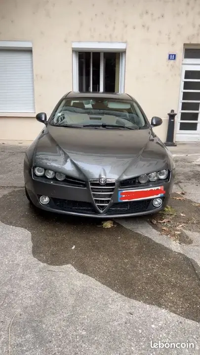 Alfa Romeo 159