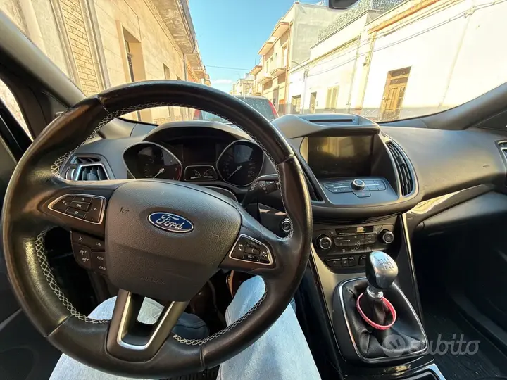 Ford Kuga 2017 photo 2