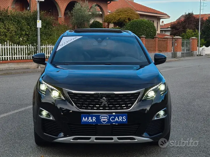 Peugeot 5008 2020 photo 2