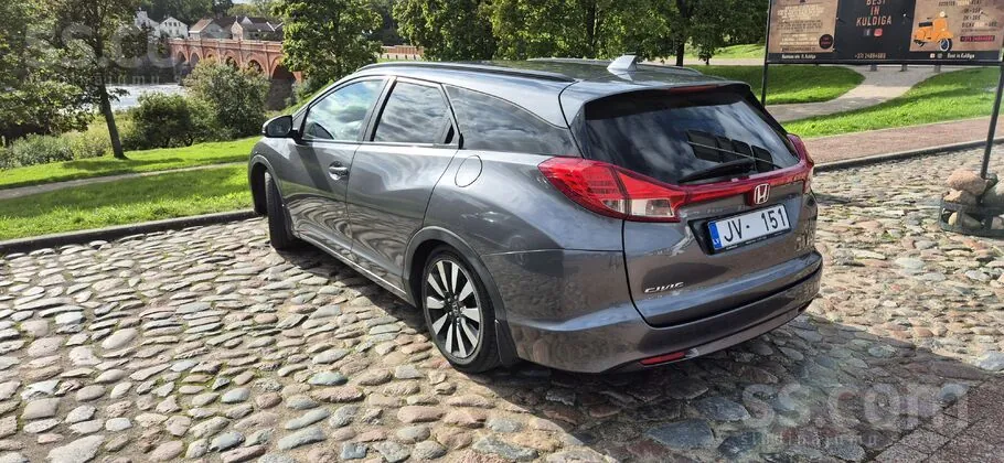 Honda Civic Tourer 2015 photo 4