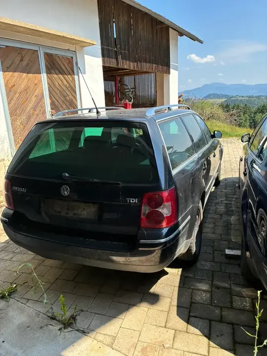 Volkswagen Passat 2003 photo 2