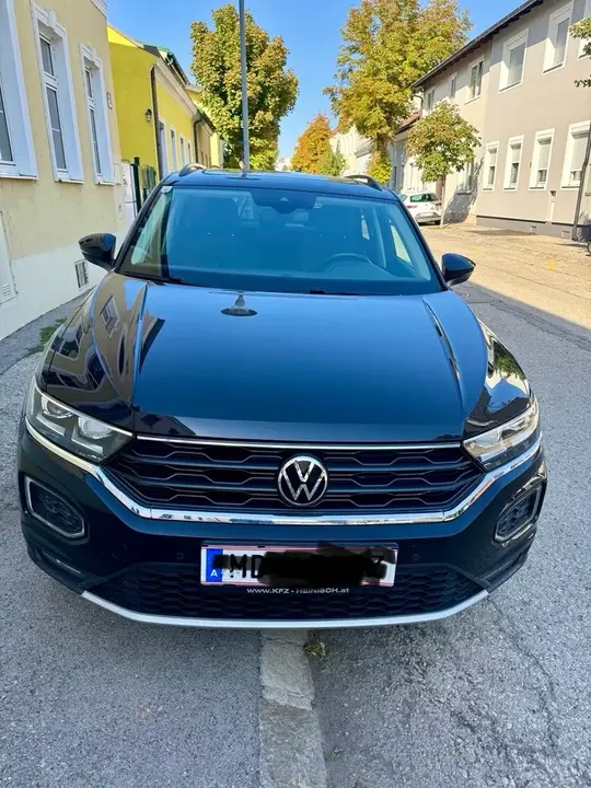 Volkswagen T-Roc 2021 photo 2