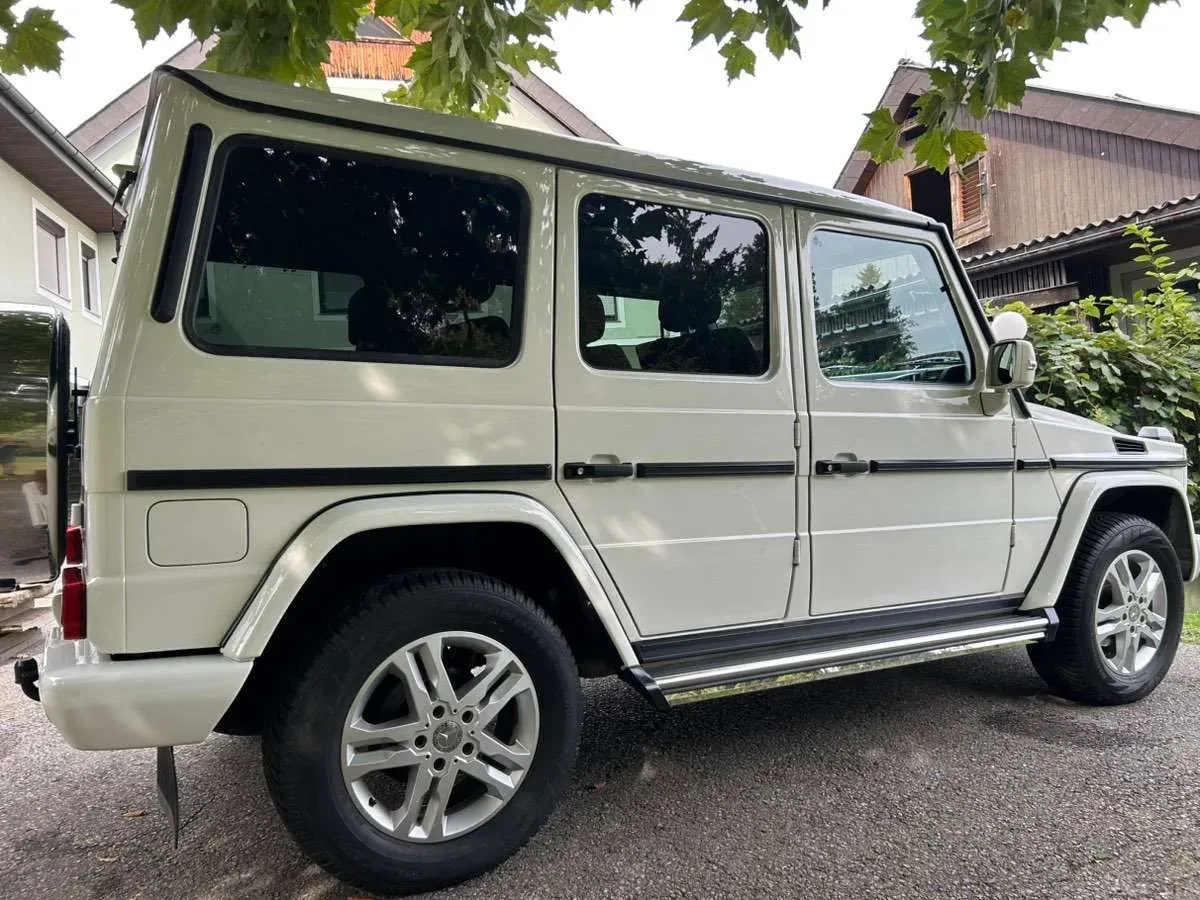 Mercedes-Benz G-Class 2011 photo 2