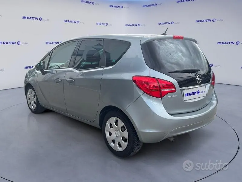 Opel Meriva 2011 photo 2