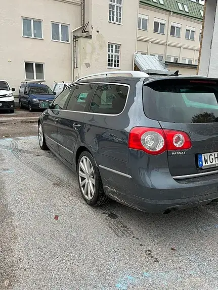 Volkswagen Passat 2010 photo 5