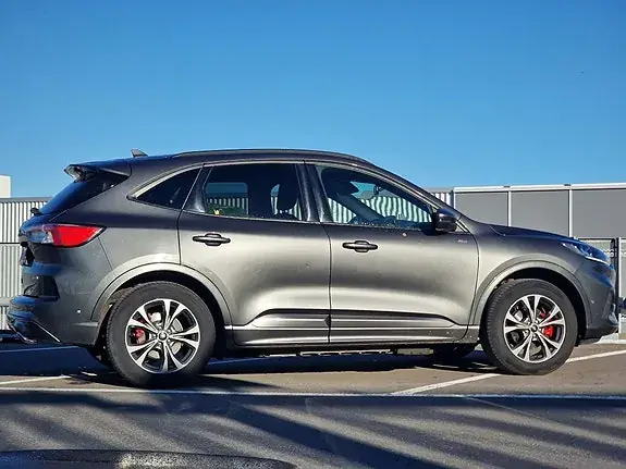 Ford Kuga 2021 photo 2
