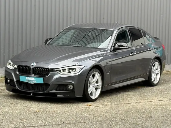BMW 330E 2018 photo 5
