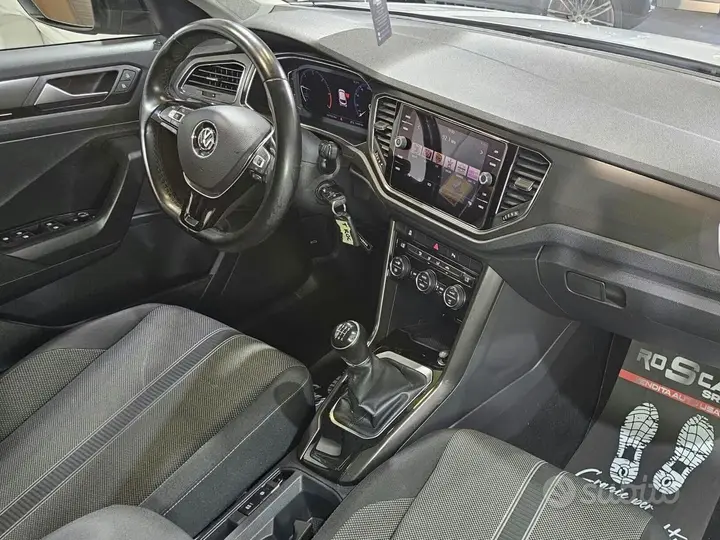 Volkswagen T-Roc 2019 photo 3