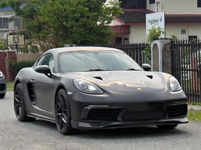 Porsche 718 Cayman