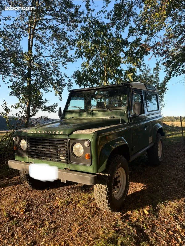 Land Rover Defender