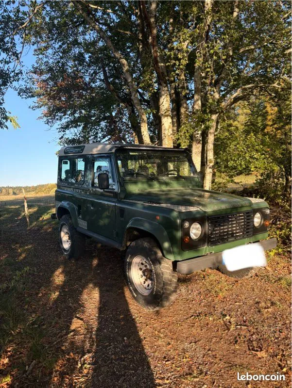 Land Rover Defender 1997 photo 2