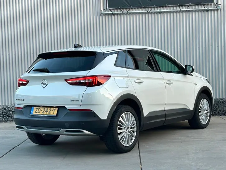 Opel Grandland X 2019 photo 3