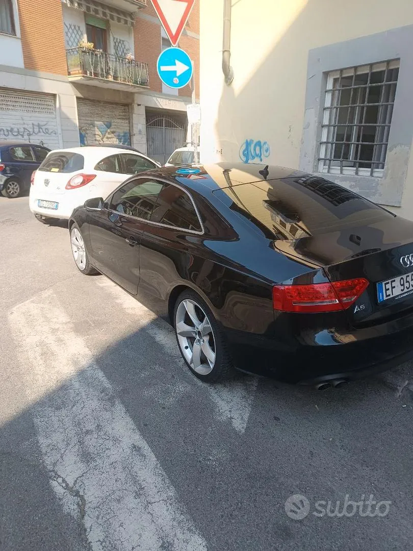 Audi A5 2010 photo 2