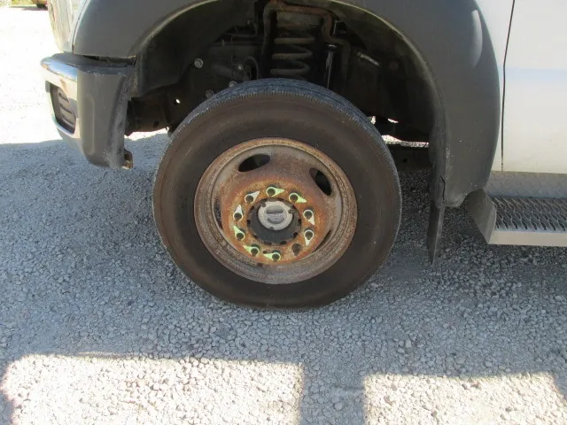 Ford Super Duty F-550 2016 photo 4