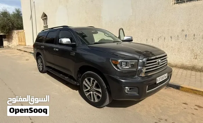 Toyota Sequoia