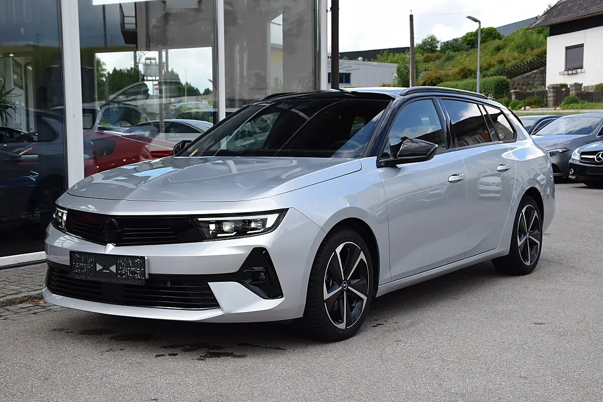 Opel Astra 2025 photo 2