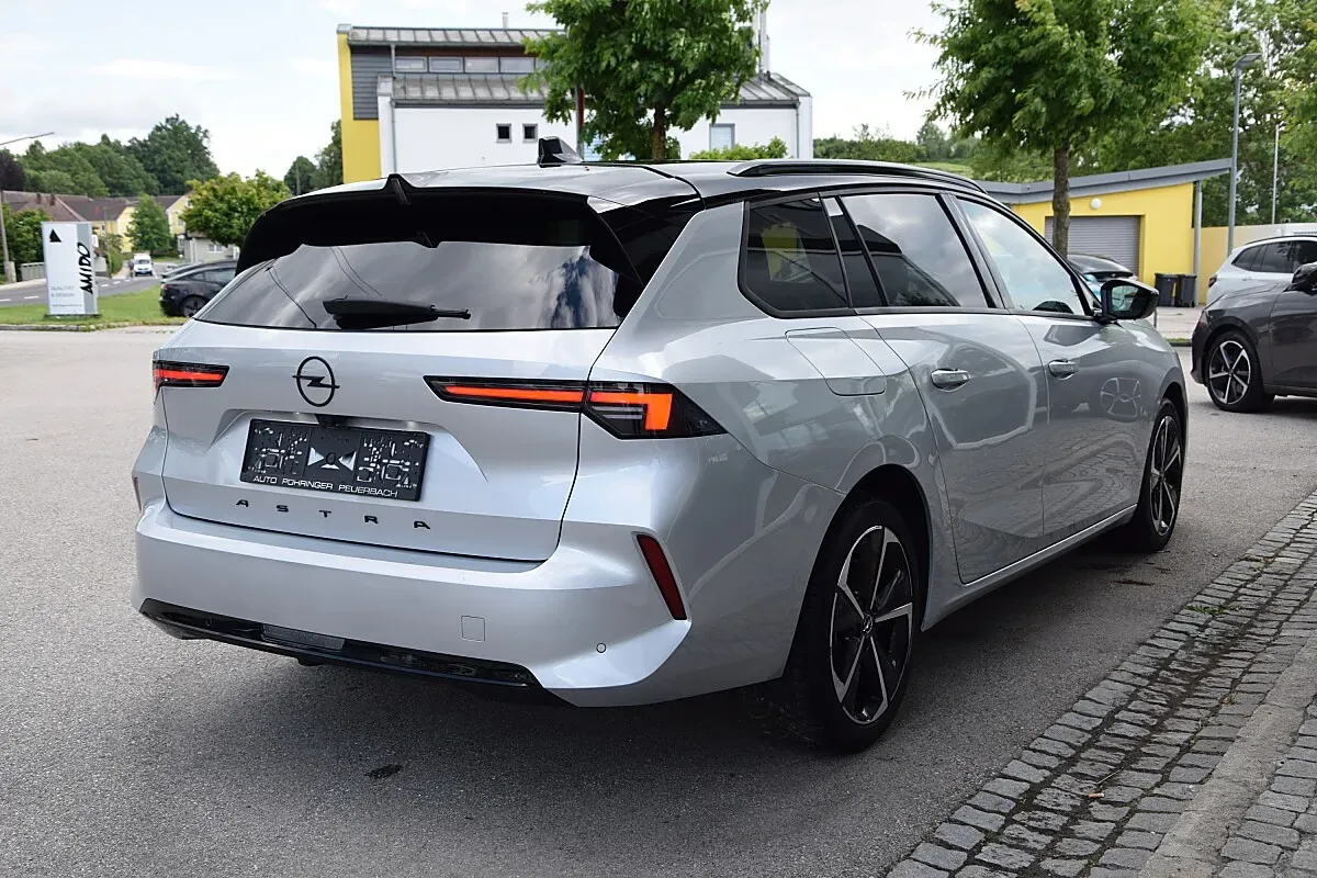 Opel Astra 2025 photo 3