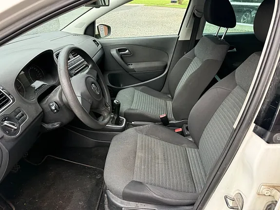 Volkswagen Polo 2011 photo 3