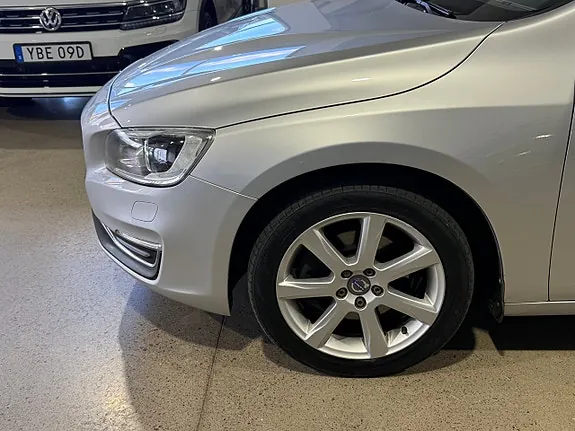 Volvo V60 2017 photo 3