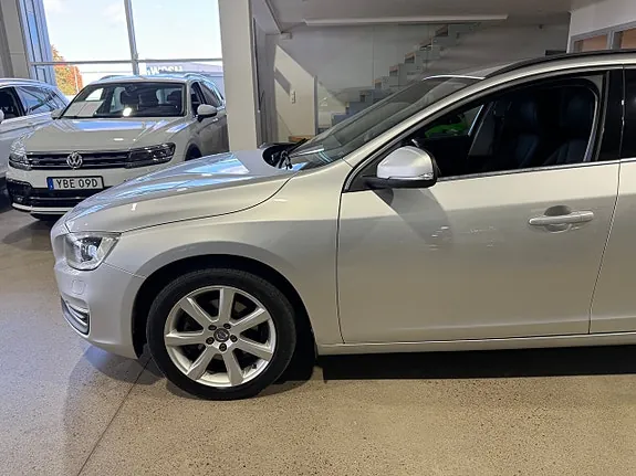 Volvo V60 2017 photo 4