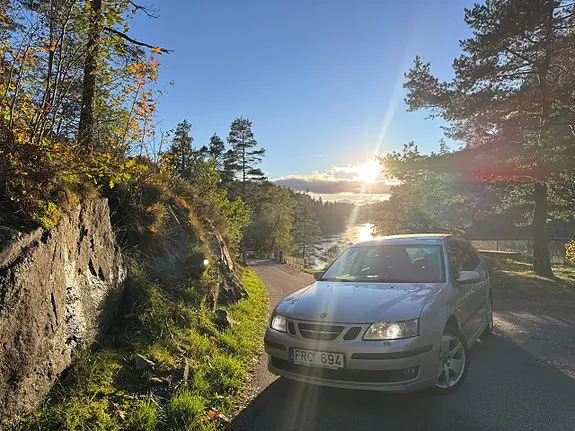 Saab 9-3 2007 photo 2