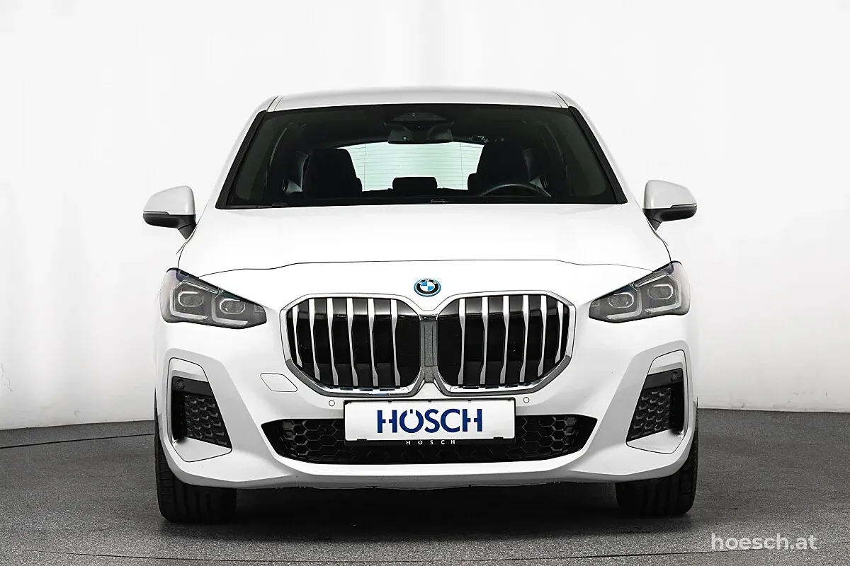 BMW 2 Series 2022 photo 2