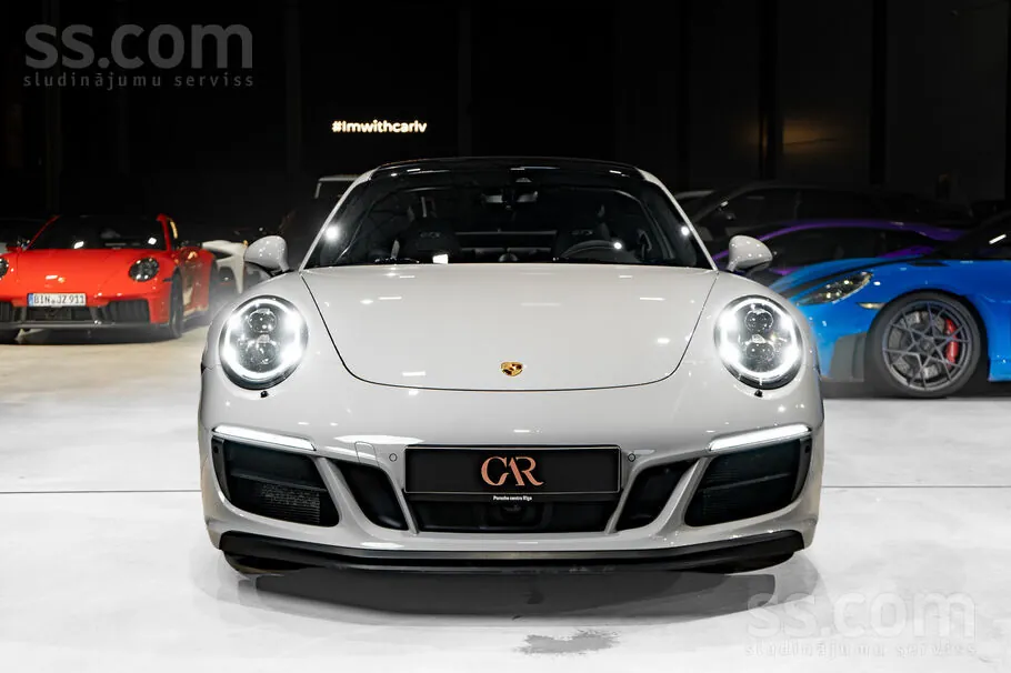 Porsche 911 2018 photo 2